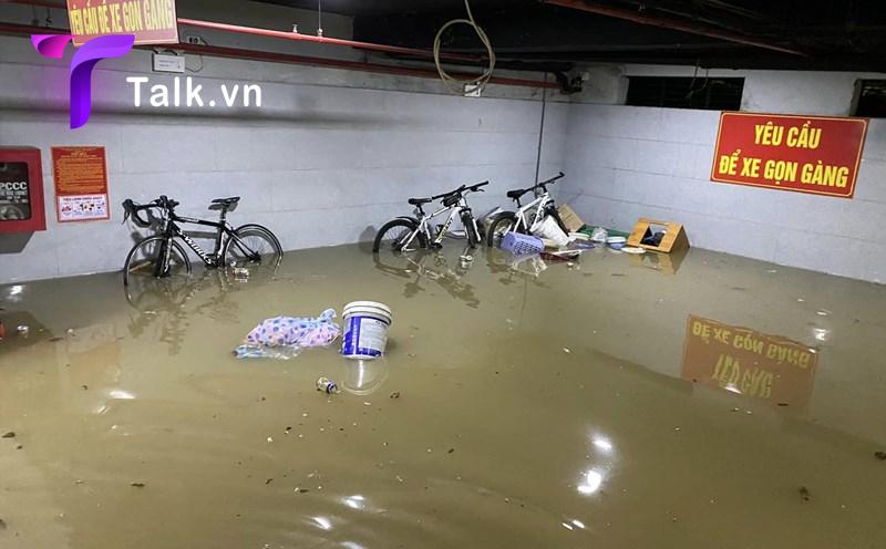 Mưa lớn tại Đà Nẵng gây ngập lụt nặng 