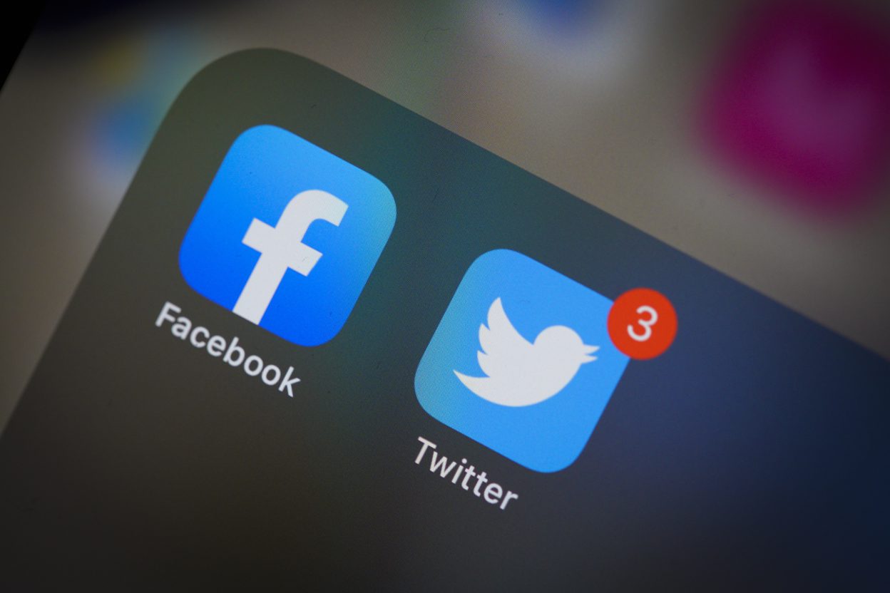 Facebook, Twitter tìm cách thu phí người dùng liệu có đáng “đồng tiền bát gạo” 2022